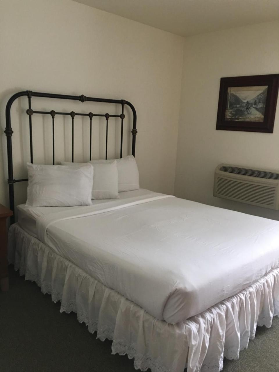 All Suites Inn Budget Host Lewisburg Bagian luar foto